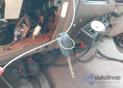 2000 Ford Excursion Limited z USA, uszkodzony, nr VIN 1FMSU43F7YEC35137